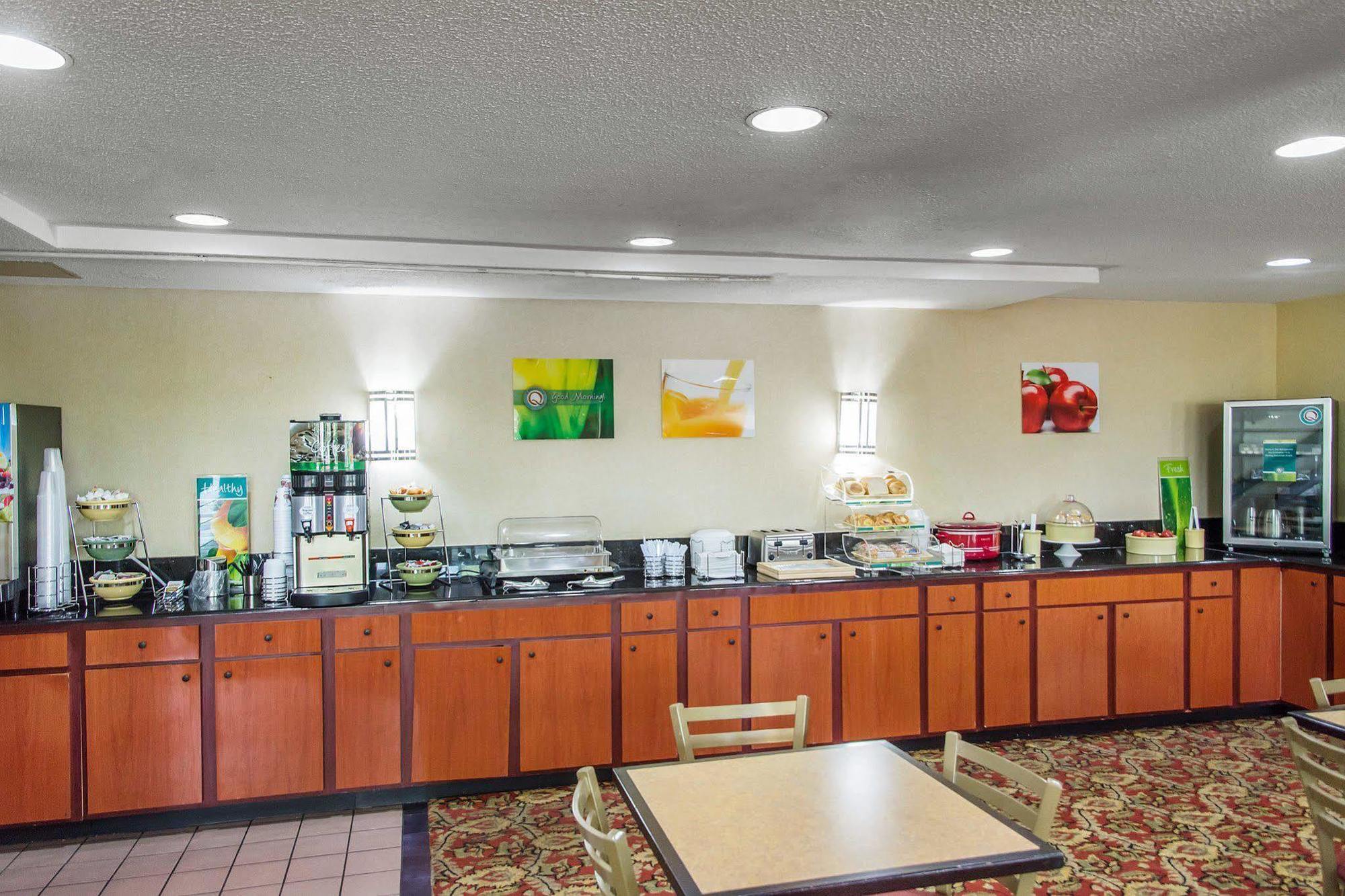 Quality Inn & Suites Miamisburg - Dayton South Exterior foto